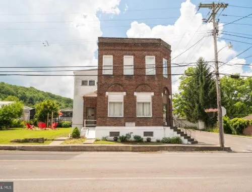 2141 Front Street, Bayard